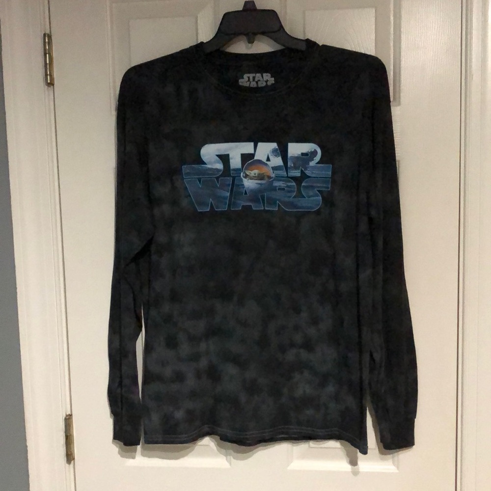 Men’s “Star Wars” Baby Yoda tee